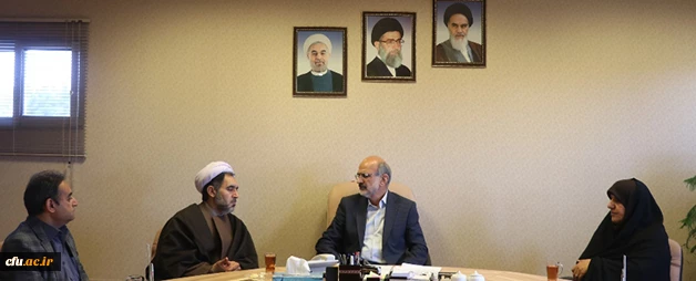 در دیدرا و گفتگوی رؤسای دانشگاه های فرهنگیان و شهید باهنر کرمان تاکید شد:

گسترش همکاری های دانشگاه های فرهنگیان و شهید باهنر کرمان
 3