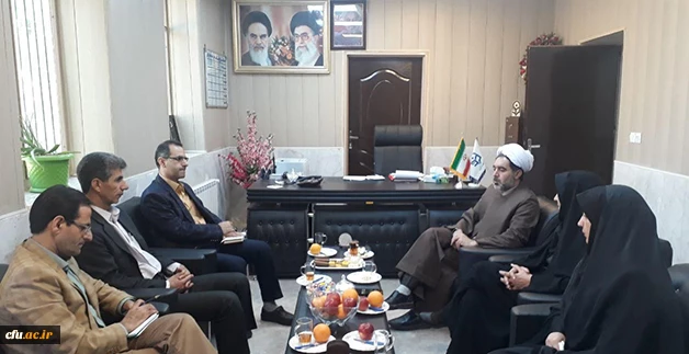 نشست مدیر امور پردیس های استان کرمان با مدیر کل امور اجتماعی استانداری 2