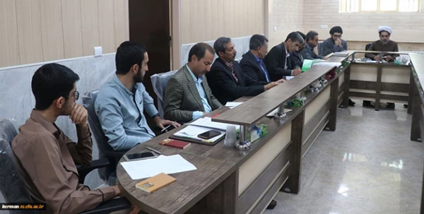 در سی و چهارمین شورای فرهنگی و اجتماعی دانشگاه فرهنگیان استان کرمان اعلام شد:

معرفی دانشجو معلمان برتر درسی به بنیاد نهج البلاغه 2