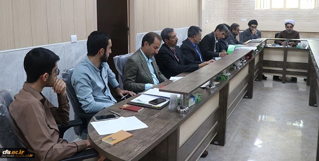 در سی و چهارمین شورای فرهنگی و اجتماعی دانشگاه فرهنگیان استان کرمان اعلام شد:

معرفی دانشجو معلمان برتر درسی به بنیاد نهج البلاغه 2