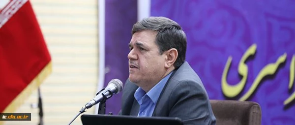 دکتر خنیفر در نشست آموزشی رتبه های برتر کنکور سراسری در دانشگاه:
هدف ما در دانشگاه فرهنگیان تربیت معلم قیمتی است