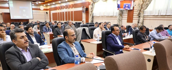 دکتر علی نژاد در دوره آموزشی تخصصی معاونان توسعه منابع و امور دانشجویی استان ها:

آینده نگری زمانی اتفاق می افتد که معاونان استانی بتوانند پلی بین خودشان و دانشجو معلمان برقرار کنند 6