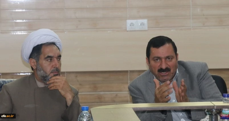 دکتر خاکی در جلسه شورای اداری دانشگاه فرهنگیان استان کرمان:

تربیت معلم عالم با انگیزه و متعهد رسالت اصلی دانشگاه فرهنگیان است 2