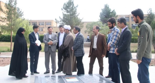 دکتر خاکی در جلسه شورای اداری دانشگاه فرهنگیان استان کرمان:

تربیت معلم عالم با انگیزه و متعهد رسالت اصلی دانشگاه فرهنگیان است 3