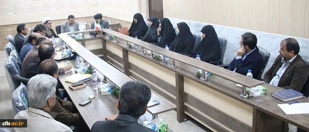 دکتر خاکی در جلسه شورای اداری دانشگاه فرهنگیان استان کرمان:

تربیت معلم عالم با انگیزه و متعهد رسالت اصلی دانشگاه فرهنگیان است 3