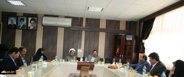 دکتر خاکی در جلسه شورای اداری دانشگاه فرهنگیان استان کرمان:

تربیت معلم عالم با انگیزه و متعهد رسالت اصلی دانشگاه فرهنگیان است 3