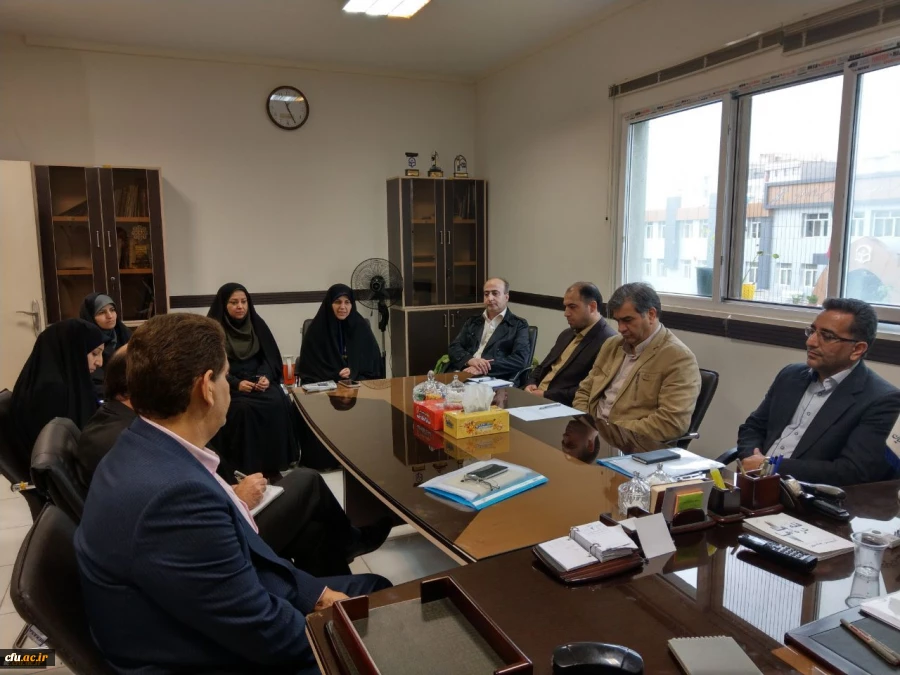 در جلسه طرح رتبه بندی سراهای دانشجویی:

از ناظران سازمان مرکزی تقدیر و تشکر شد 2