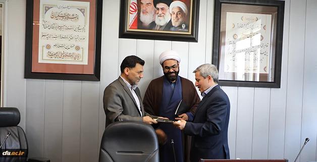 در جلسه طرح رتبه بندی سراهای دانشجویی:

از ناظران سازمان مرکزی تقدیر و تشکر شد 5