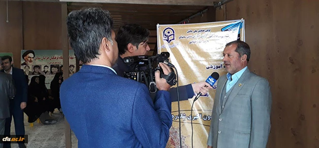 دکتر صفر زاده  در همایش ملی ادبیات فارسی خراسان شمالی تاکید کرد:  

لزوم بهره گیری استادان و پژوهشگران از شیوه و روش های نوین آموزش 3