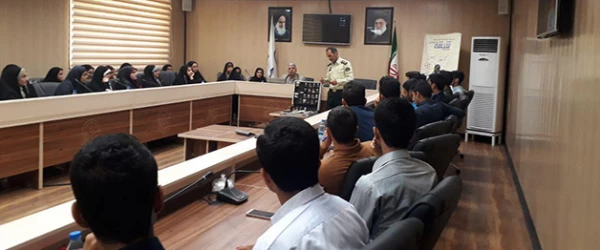 مرکز مشاوره پردیس شهید بهشتی هرمزگان به مناسبت هفته سلامت برگزار کرد:

کارگاههای دانش خانواده و مبارزه با مواد مخدر 2