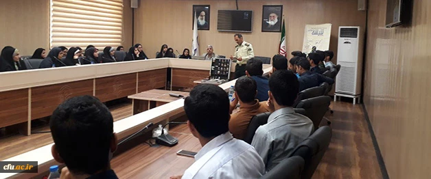 مرکز مشاوره پردیس شهید بهشتی هرمزگان به مناسبت هفته سلامت برگزار کرد:

کارگاههای دانش خانواده و مبارزه با مواد مخدر 2