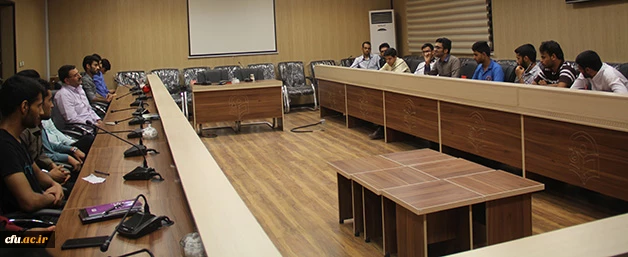 توسط کانون انشاء ونویسندگی پردیس شهید بهشتی هرمزگان برگزار شد:

دومین نشست دورهمی کتابخوانی در سال ۹۷ 
 2