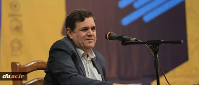 دکتر خنیفر در همایش کشوری دانش موضوعی-تربیتی آموزش دینی و قرآن:

عظمتِ ادبیِ قرآن، تکرار ناپذیر است