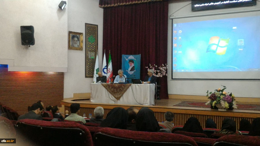 اولین کنفرانس ملی سیاست گذاری در آموزش عالی ایران برگزار  شد:

شرکت در کنفرانس ملی سیاست گذاری در آموزش عالی ایران 2