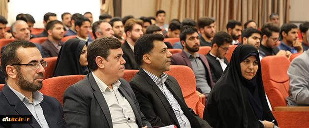 دکتر علی نژاد در چهارمین دوره دبیران شورای صنفی خبر دا