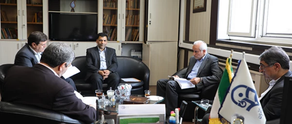 دیدار دکتر خنیفر با اساتید برجسته دانشگاه تهران 4