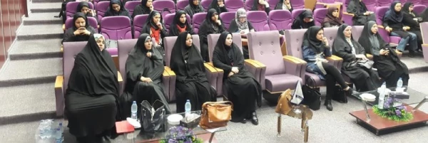 به مناسبت نکوداشت روز جهانی روان شناس و مشاور:

نشست هم اندیشی با حضور اساتید، مشاوران و دانشجویان پردیس نسیبه برگزار شد