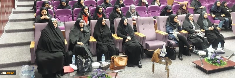 به مناسبت نکوداشت روز جهانی روان شناس و مشاور:

نشست هم اندیشی با حضور اساتید، مشاوران و دانشجویان پردیس نسیبه برگزار شد