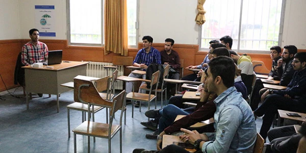 بمناسبت هفته سلامت کارگاه کمک های اولیه و فوریت های پزشکی برگزار شد 4