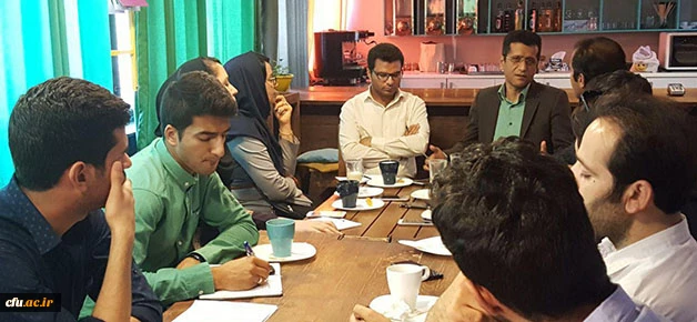 در کانون غدیر بندرعباس تشکیل شد:

 جلسه کمیته اجرایی اولین جشنواره استانی فیلم کوتاه دانشجویی 
 2