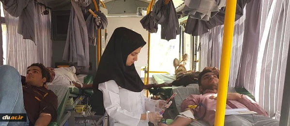 در حرکتی انسان دوستانه انجام شد:

اهداء خون از سوی کارکنان و دانشجومعلمان دانشگاه فرهنگیان سیستان وبلوچستان 4