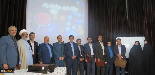 در دانشگاه فرهنگیان قم برگزار شد:

اولین جشنواره ی تجربیات برتر آموزشی - تربیتی اساتید ومعلمان درآموزش الهیات 2