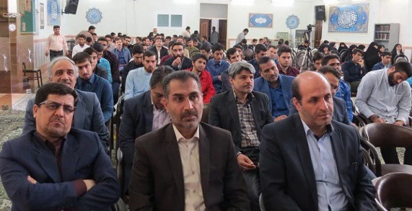 در دانشگاه فرهنگیان قم برگزار شد:

اولین جشنواره ی تجربیات برتر آموزشی - تربیتی اساتید ومعلمان درآموزش الهیات 5