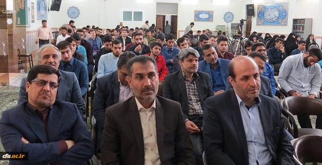 در دانشگاه فرهنگیان قم برگزار شد:

اولین جشنواره ی تجربیات برتر آموزشی - تربیتی اساتید ومعلمان درآموزش الهیات 5