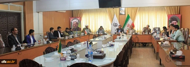 دکتر علیرضا علی صوفی سرپرست دانشگاه فرهنگیان همدان در جمع نمایندگان سراهای دانشجویی پردیس شهید مقصودی:

انتظار از معلم سیال است و شما باید از هر فرصتی برای کسب اطلاعات ارزشمند استفاده کنید
 3