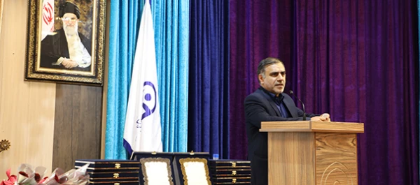 کارمند نمونه 3