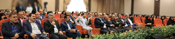 کارمند نمونه 8