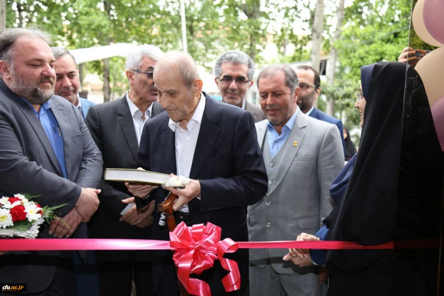 با حضور دکتر صفرزاده در پردیس امام خمینی گرگان برگزار شد:

آیین نکوداشت 65 سال تلاش و پویایی تربیت و آموزش معلم

 3