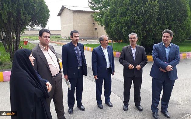 معاون آموزش و تحصیلات تکمیلی دانشگاه فرهنگیان در بازدید از مرکز شهید مطهری خوی عنوان کرد:

اهتمام مدیریت دانشگاه بر استمرار فعالیت های آموزشی و استفاده از ظرفیت پردیس ها و مراکز 2