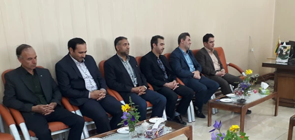 معاون آموزش و تحصیلات تکمیلی دانشگاه فرهنگیان در بازدید از مرکز شهید مطهری خوی عنوان کرد:

اهتمام مدیریت دانشگاه بر استمرار فعالیت های آموزشی و استفاده از ظرفیت پردیس ها و مراکز 5