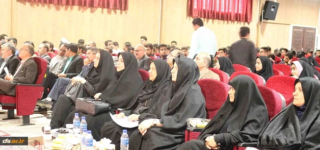 با حضور دکتر صفرزاده معاون فرهنگی واجتماعی دانشگاه فرهنگیان کشور برگزار شد:

مراسم گرامیداشت روز معلم و تجلیل از مقام استاد در دانشگاه فرهنگیان خراسان شمالی 
 3