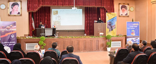 در پردیس شهید باهنر شیراز برگزار شد:

نخستین همایش کشوری دانش موضوعی _تربیتی آموزش دانش محتوای آموزش فیزیک 5