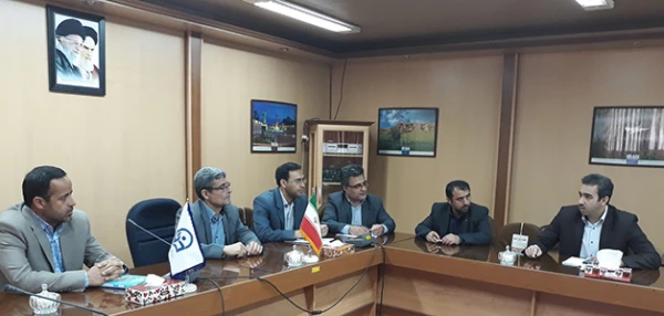 با شرکت دانشجو معلمان پردیس ها و مراکز استان آذربایجان غربی اجرا شد:

 طرح مطلوبیت دانشگاه از منظر دانشجو معلمان مبتنی بر نرم افزار پیمایش موبایلی 
 4