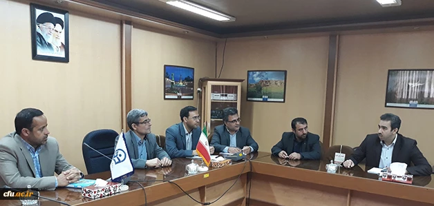 با شرکت دانشجو معلمان پردیس ها و مراکز استان آذربایجان غربی اجرا شد:

 طرح مطلوبیت دانشگاه از منظر دانشجو معلمان مبتنی بر نرم افزار پیمایش موبایلی 
 4