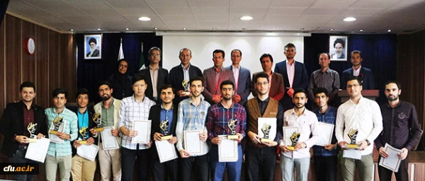 دکتر ثنائی درمراسم بزرگداشت مقام معلم و هفته آموزش :

آموزش کلید توسعه اجتماعی و معلم کلید آموزش است
 4