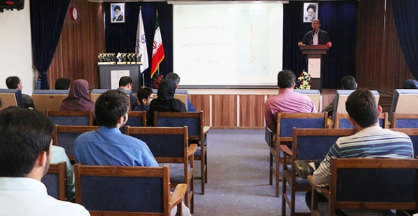 دکتر ثنائی درمراسم بزرگداشت مقام معلم و هفته آموزش :

آموزش کلید توسعه اجتماعی و معلم کلید آموزش است
 6