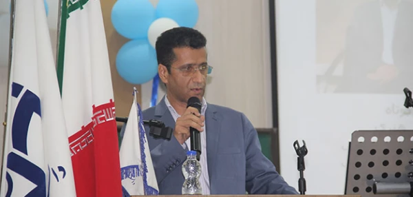 به همت دانشجویان رشته مشاوره پردیس شهید بهشتی هرمزگان برگزار گردید:

اولین جشنواره فیلم کوتاه دانشجویی پردیس های استان هرمزگان
 3