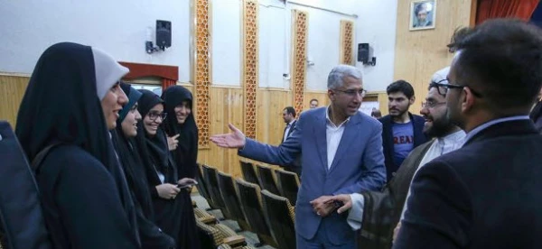 کسب رتبه اول مسابقات دانشجویی مناظره  استان مرکزی توسط دانشجومعلمان پردیس شهید باهنر اراک 3