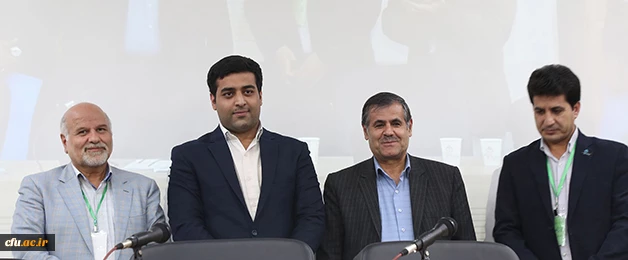 دکتر ساکی در مراسم اختتامیه چهارمین همایش ملی تربیت معلم:

باید گفتمان علمی تربیت معلم در کشور توسعه یابد 2