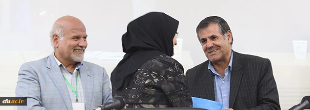 دکتر ساکی در مراسم اختتامیه چهارمین همایش ملی تربیت معلم:

باید گفتمان علمی تربیت معلم در کشور توسعه یابد 3