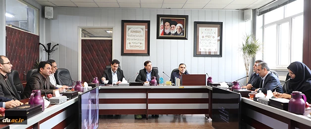 دکتر خنیفر در جلسه ماموران آموزشی تاکید کرد:

تشریف فرمایی رهبر معظم انقلاب اسلامی به دانشگاه منشا خیر و برکت 3