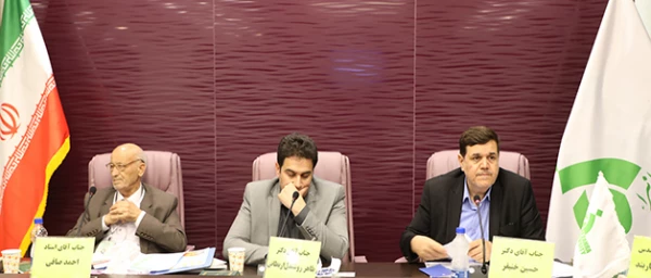 با حضور دکتر خنیفر رییس دانشگاه فرهنگیان برگزار شد:

میزگرد "نقش آموزش عالی در توسعه حرفه ای معلمان در نظام آموزشی قبل از دانشگاه" 2