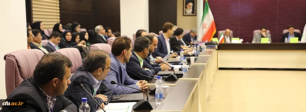 با حضور دکتر خنیفر رییس دانشگاه فرهنگیان برگزار شد:

میزگرد "نقش آموزش عالی در توسعه حرفه ای معلمان در نظام آموزشی قبل از دانشگاه" 3