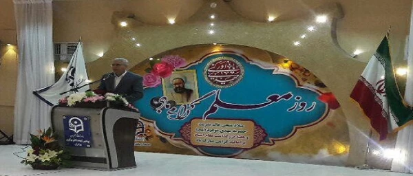در آستانه هفته آموزش در استان مرکزی برگزار شد:

ضیافت تجلیل از اساتید دانشگاه فرهنگیان استان مرکزی 
 5