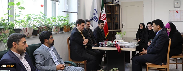 در آستانه روز روابط عمومی و ارتباطات انجام شد:

تقدیر رئیس دانشگاه فرهنگیان از مجموعه روابط عمومی  دانشگاه 3