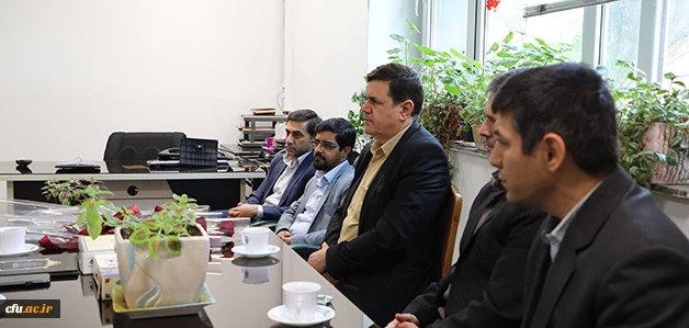 در آستانه روز روابط عمومی و ارتباطات انجام شد:

تقدیر رئیس دانشگاه فرهنگیان از مجموعه روابط عمومی  دانشگاه 4